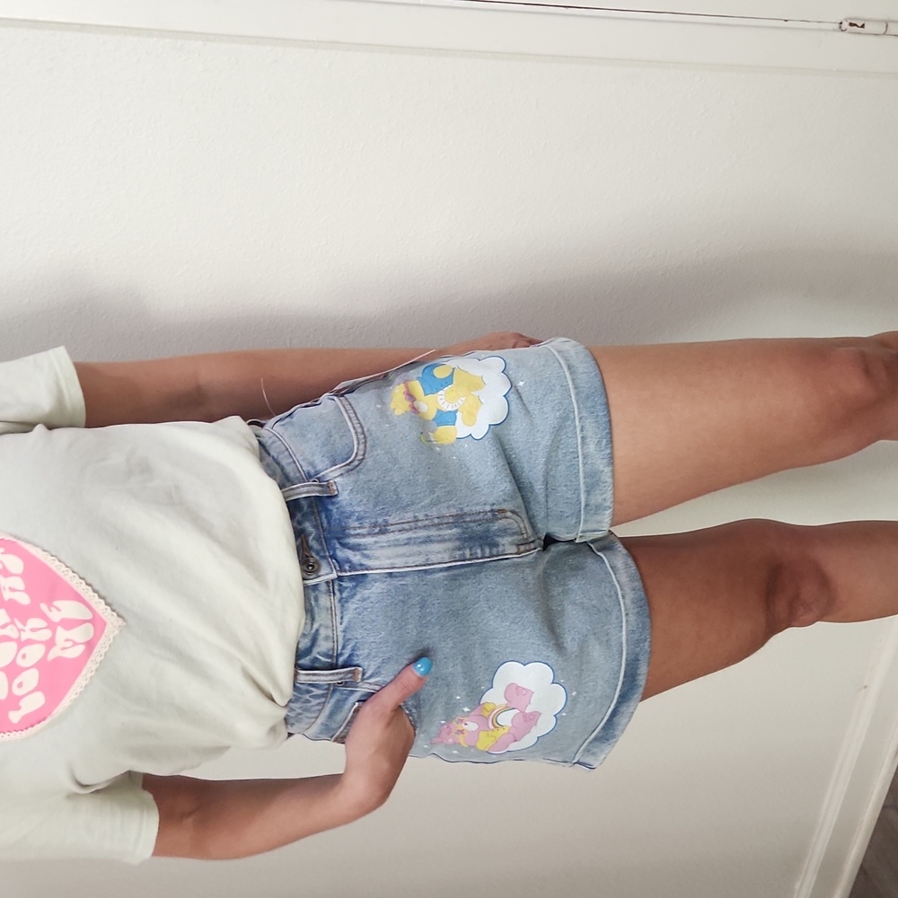 NWT Care Bears Glitter Print Denim Mom Shorts Womens Size 6 & PLUS SIZE 16 - Picture 9 of 12